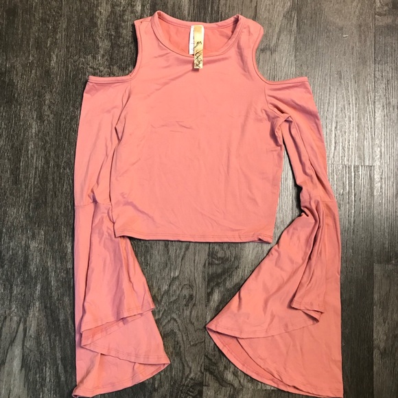 Mauve Cold Shoulder Top with Bell Sleeves small - Picture 3 of 8